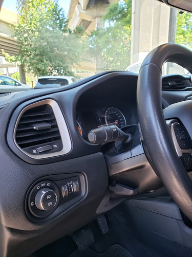 Jeep Renegade 1.8 Sport - Imagen 10