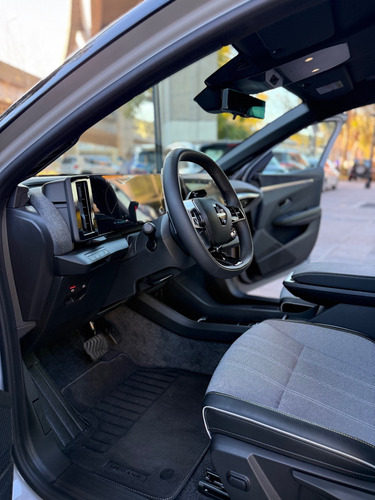 Renault Megane E-tech 0.0 100% Electric - Imagen 9