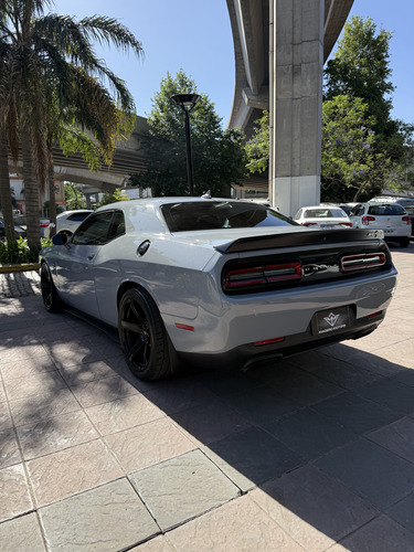 Dodge Challenger Srt Hellcat 6.2 V8 Hemi 717cv - Imagen 6